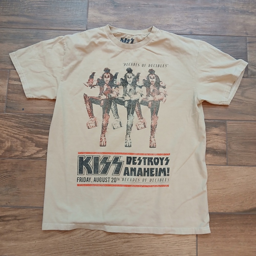 KISS Shirt Mens Large Tan Destroys Anaheim Decades of Decibles Graphic Band Tee